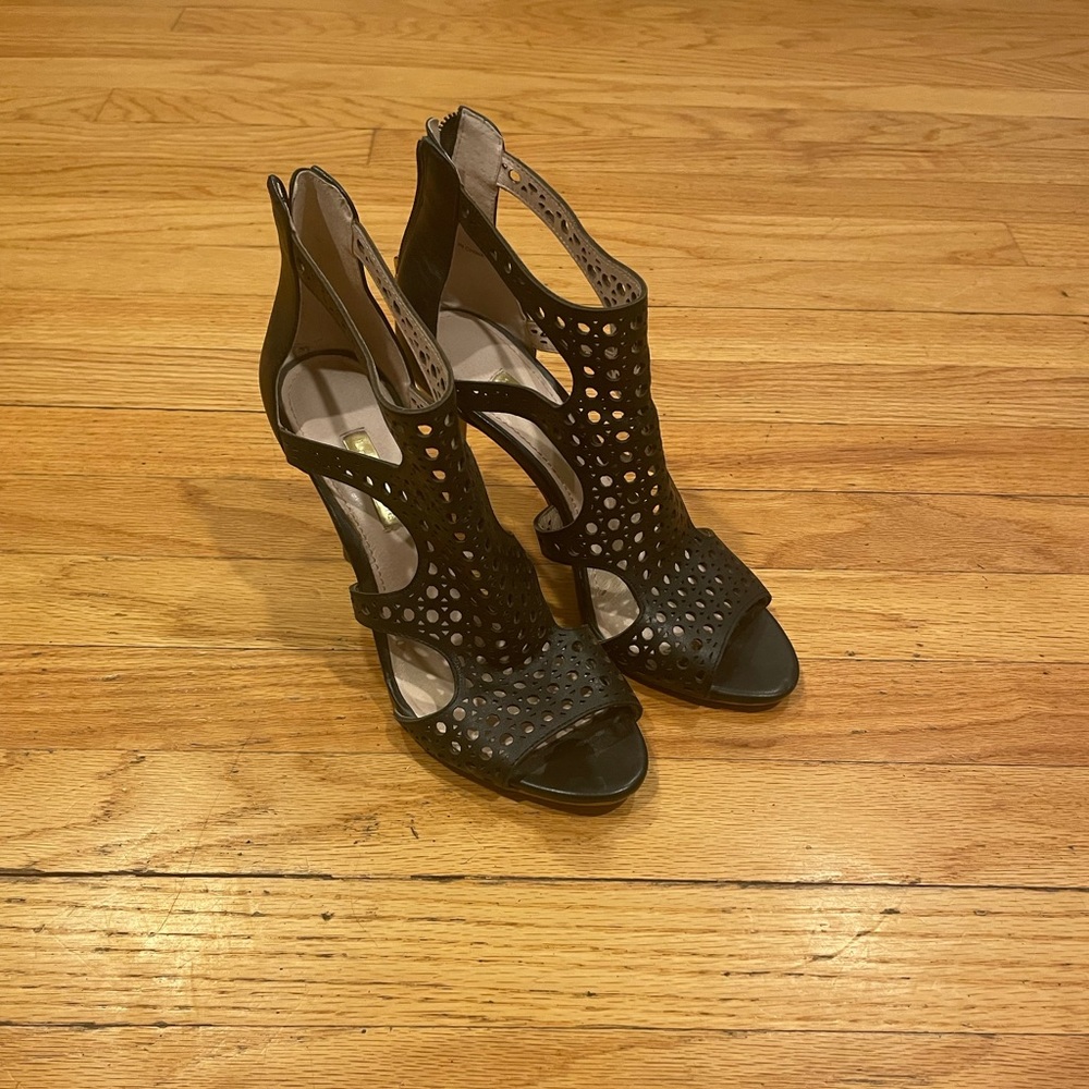Louise et Cie Black Winnie 2 Heels, Size 7